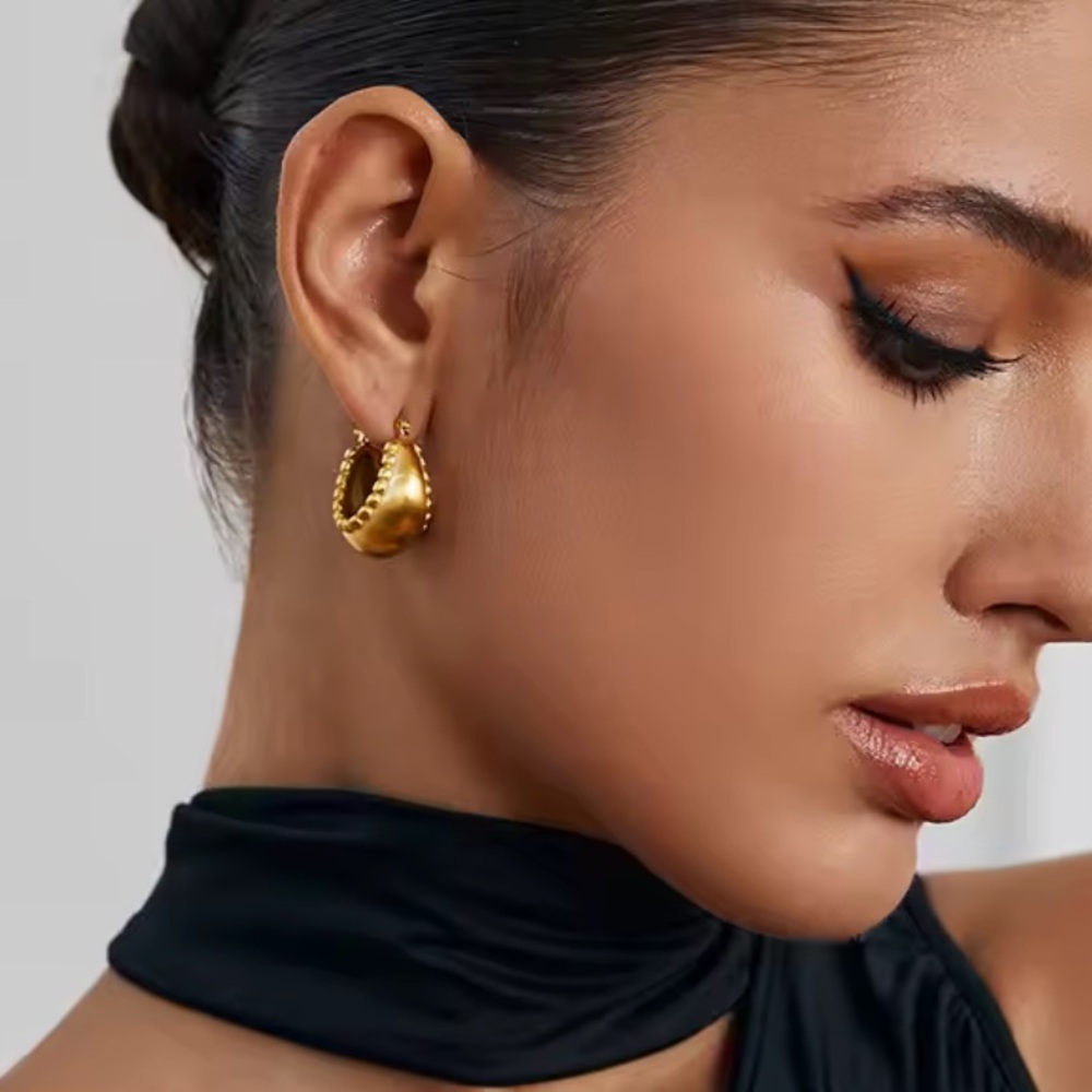 Basket Matte Golden Hoop Earrings 18 K Gold Stainless Steel